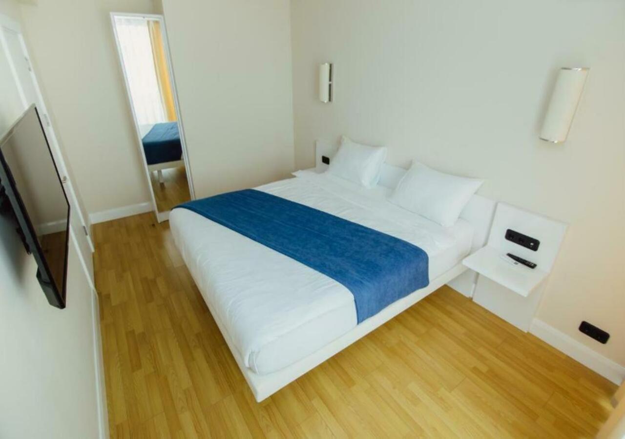 Aparthotel Orbi City Sea View Batoumi Extérieur photo