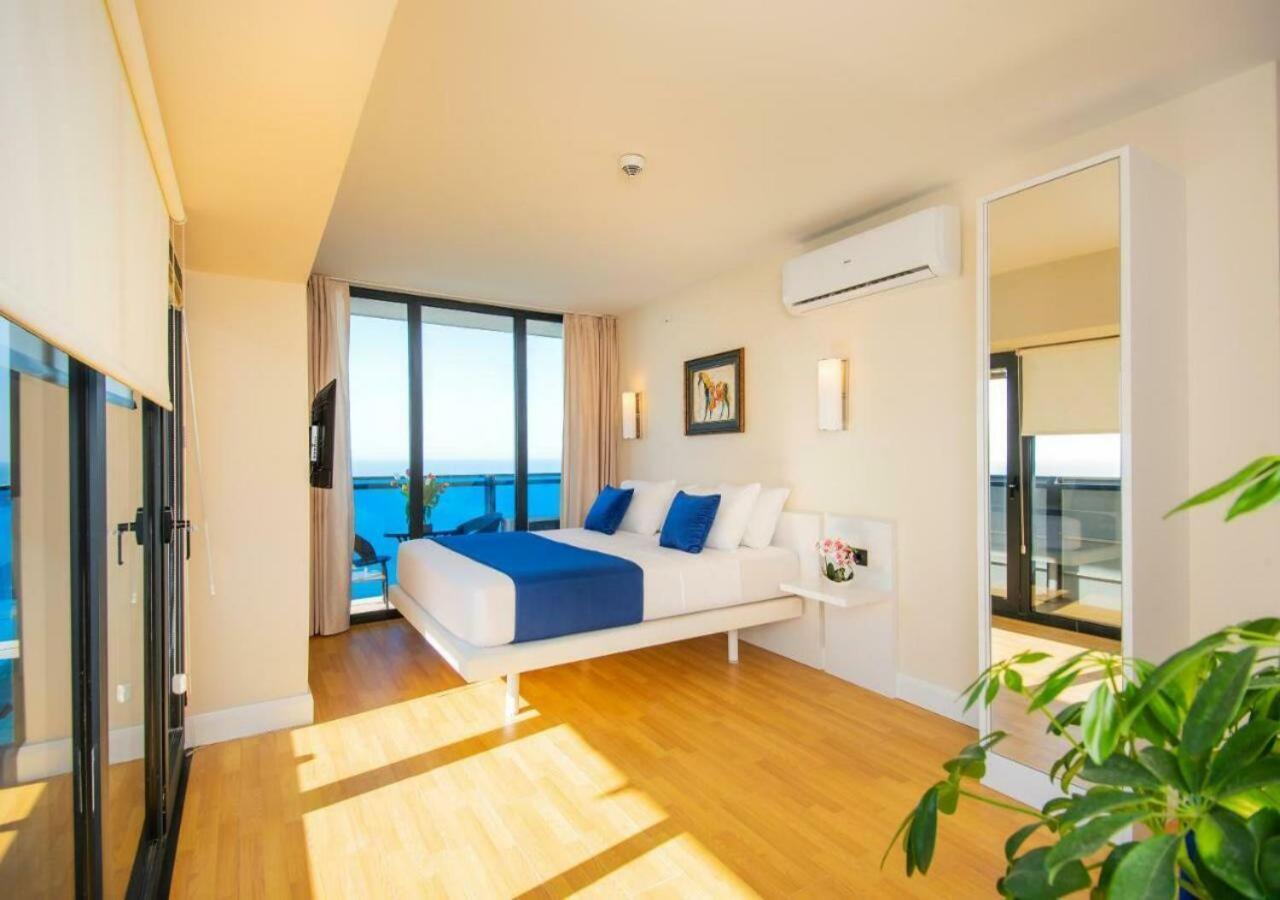 Aparthotel Orbi City Sea View Batoumi Extérieur photo