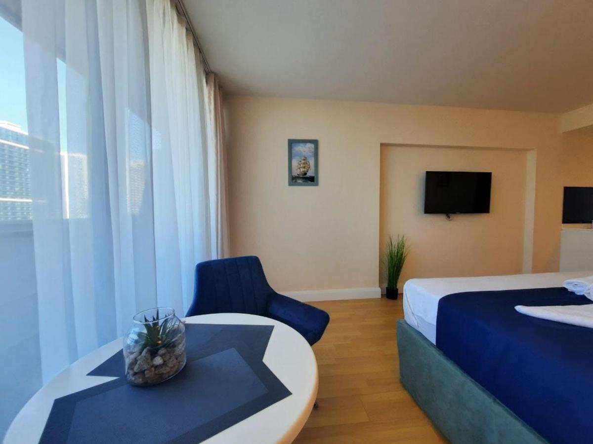 Aparthotel Orbi City Sea View Batoumi Extérieur photo